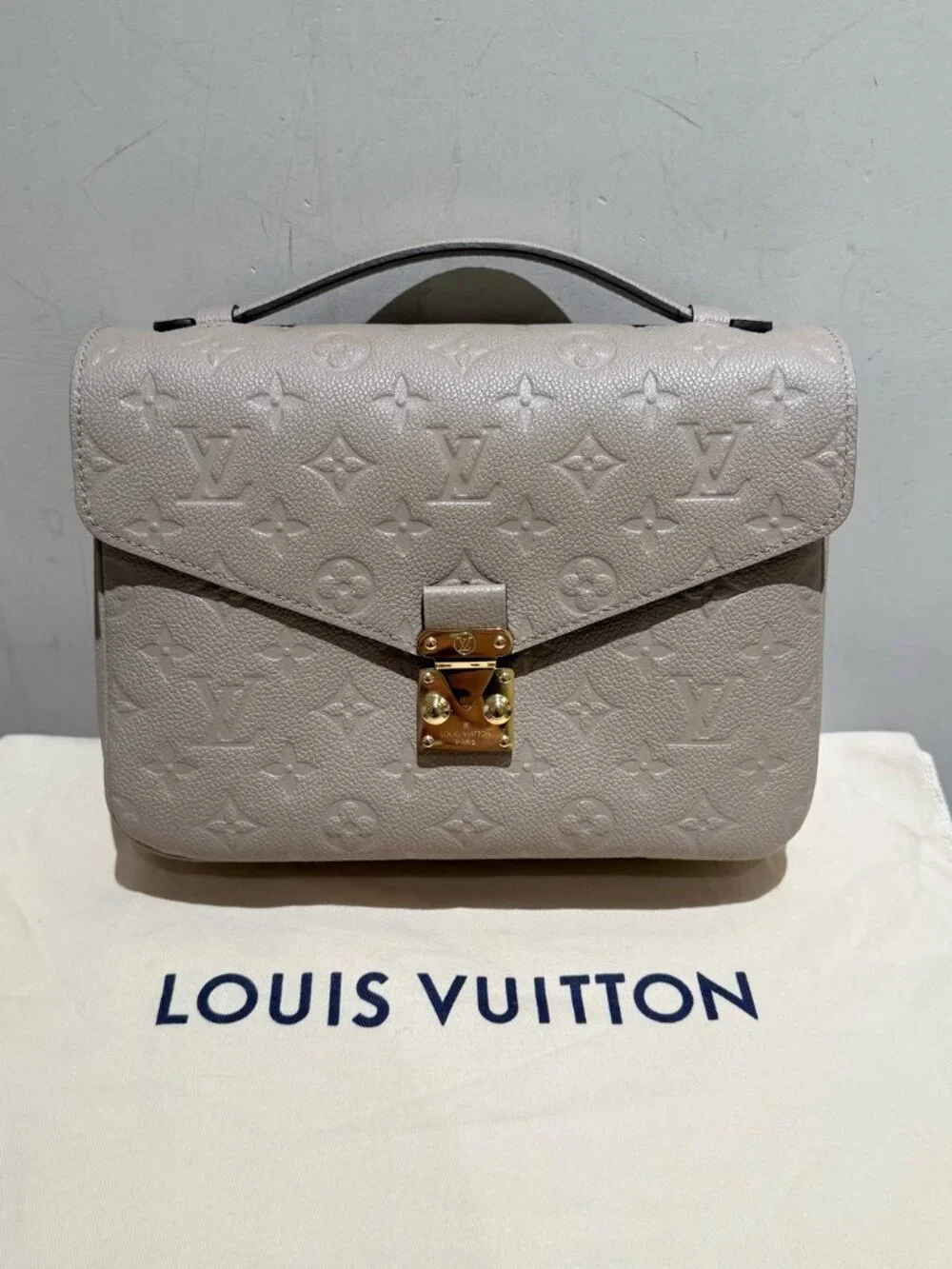 Louis Vuitton Pochette Métis Grey Monogram Empreinte Leather Messenger Bag